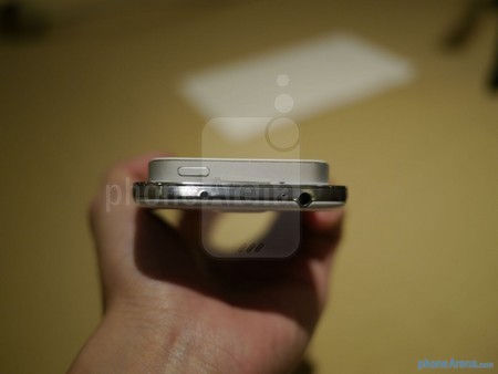 Galaxy S4 gây nhầm lẫn về thiết kế với Galaxy S III 12